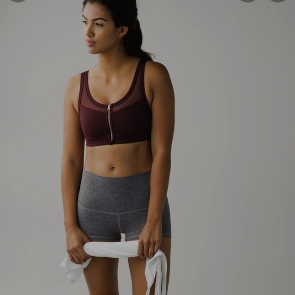 Lululemon Drop It Like it's Hot Sports Bra top Size 2 Bordeaux - Picture 4 of 5